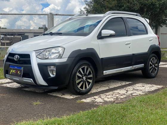 TOYOTA ETIOS CROSS 1.5 16V FLEX 4P MANUAL